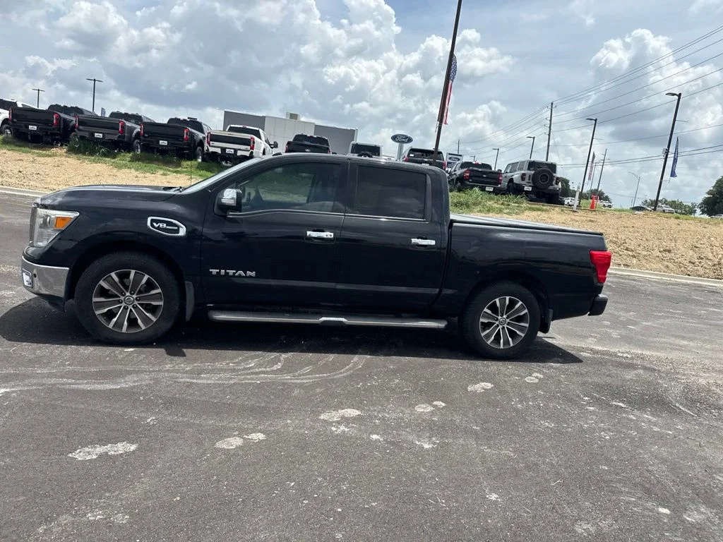 Certified Used 2017 Black Nissan SL image 7