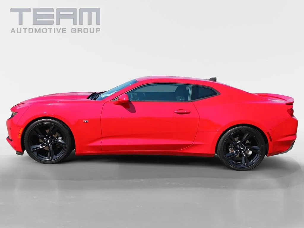 Used 2019 RED HOT Chevrolet 1LT image 4