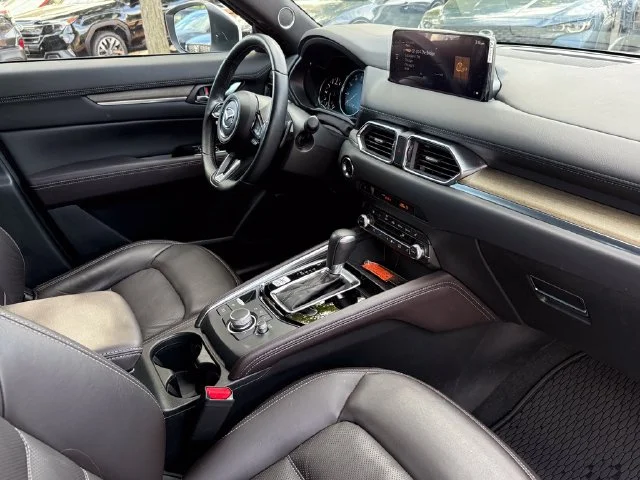 Used 2024 White Mazda 2.5 Turbo Signature image 31