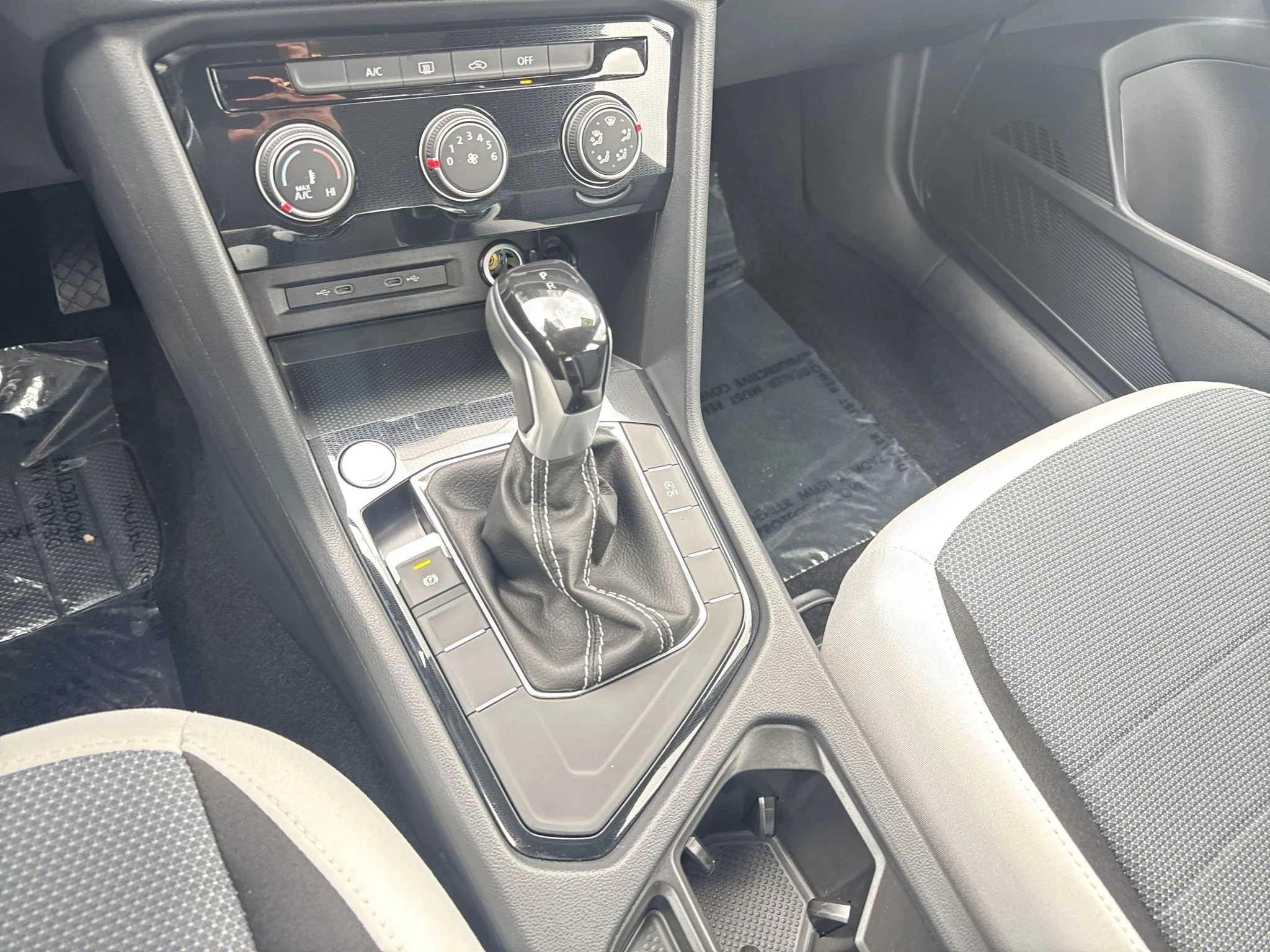 Certified Used 2025 Pure White Volkswagen S image 24