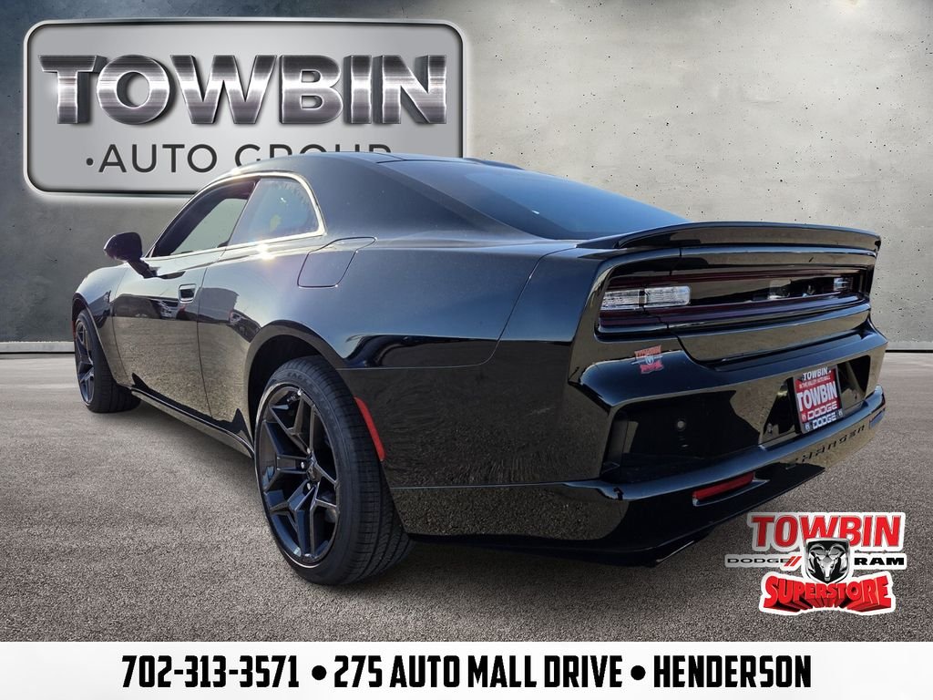 New 2026 Diamond Black Crystal Pearlcoat Dodge R/T Scat Pack image 4
