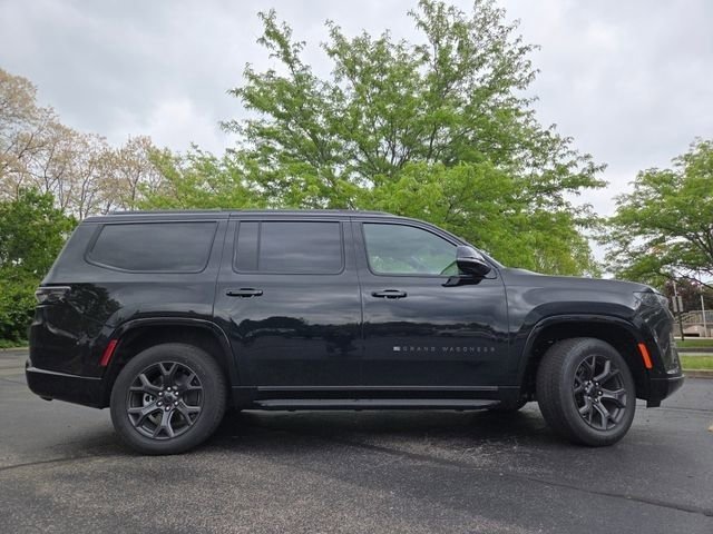 New 2026 High Gloss Black Exterior Paint Jeep Limited Altitude image 31