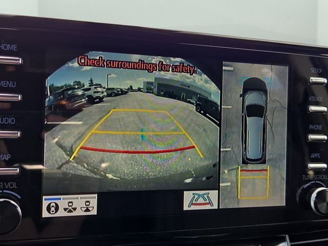 Used 2022 Gray Toyota Platinum image 9