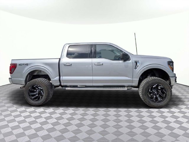 Used 2025 Silver Ford XLT image 3