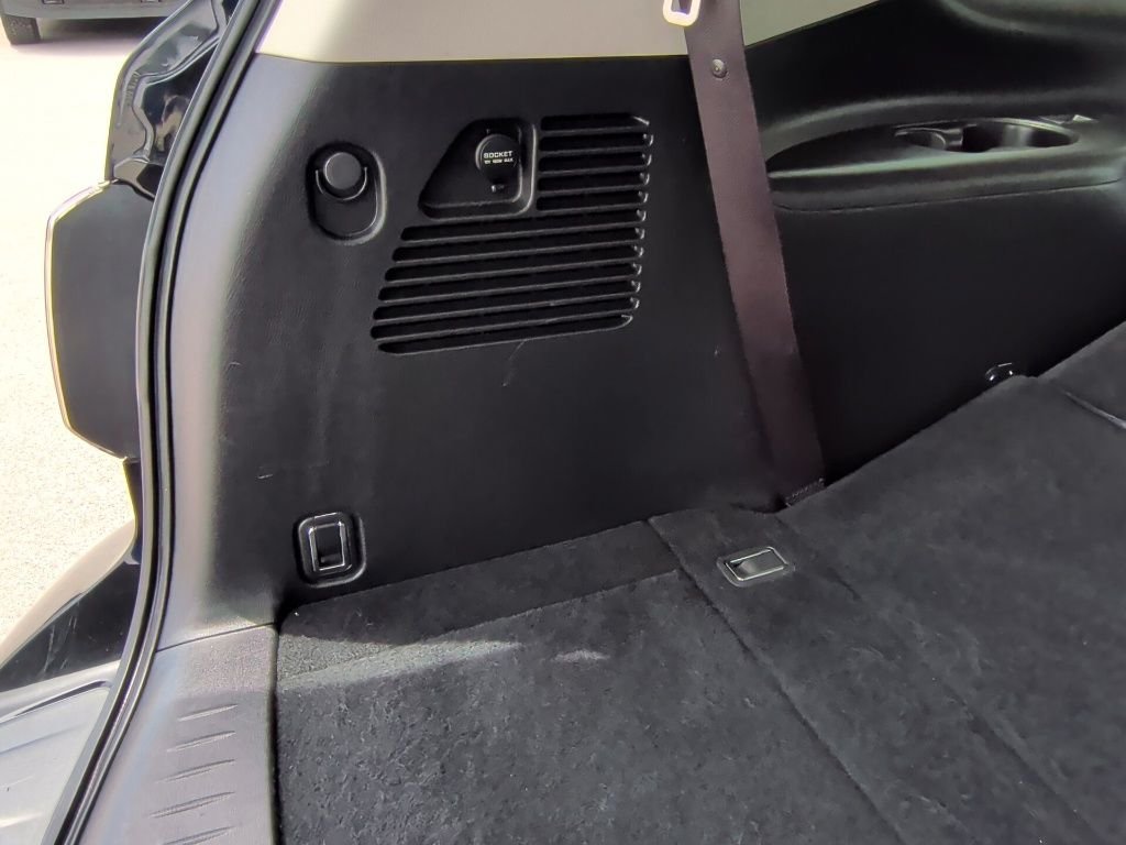 Used 2019 Super Black Nissan SL image 44