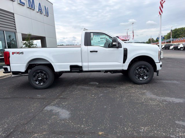 New 2027 Oxford White Ford XL image 18