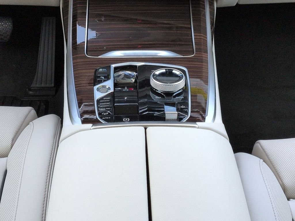 New 2027 Blue Ridge Mountain Metallic BMW xDrive40i image 19