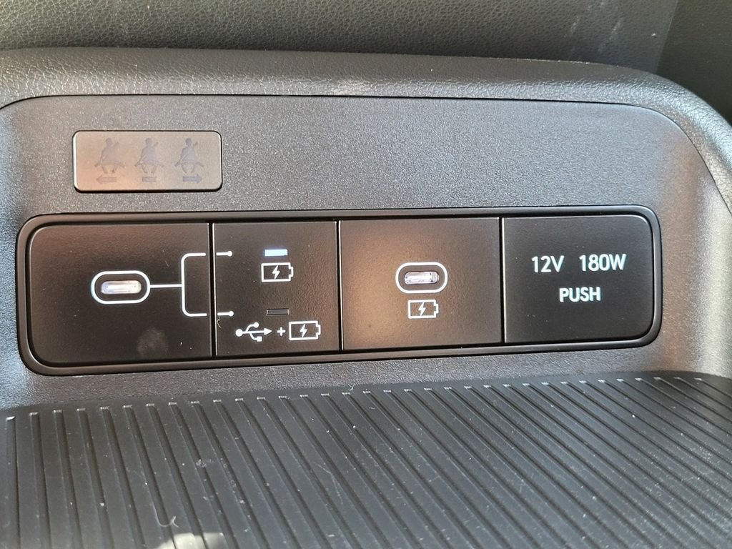 Used 2025 Gray Hyundai SE image 20