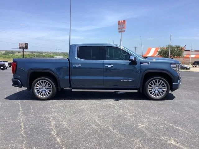 Certified Used 2025 Downpour Metallic GMC Denali image 4