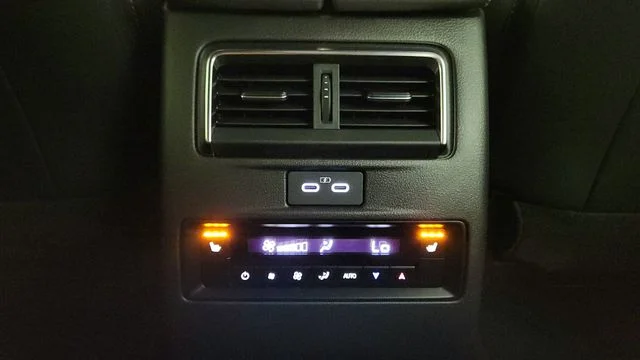 New 2026 Deep Crystal Blue Mica Mazda Premium Plus AWD image 31