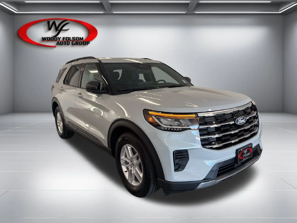 New 2027 Avalanche Gray Ford Active image 3