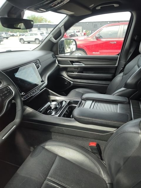 Certified Used 2024 Black Jeep Series II image 4