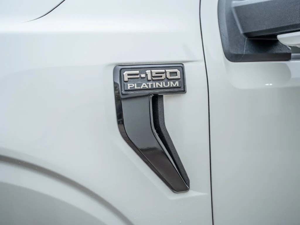 Used 2025 White Metallic Ford Platinum image 10