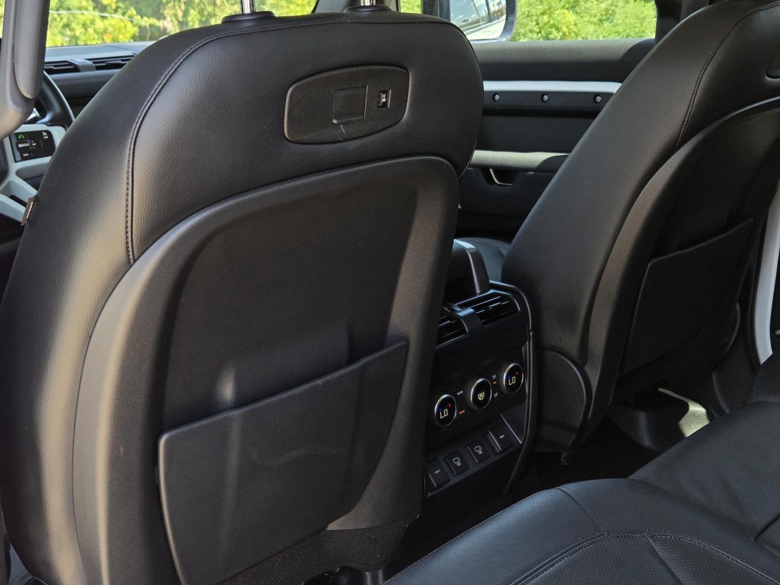 Used 2021 Fuji White Land Rover SE image 39