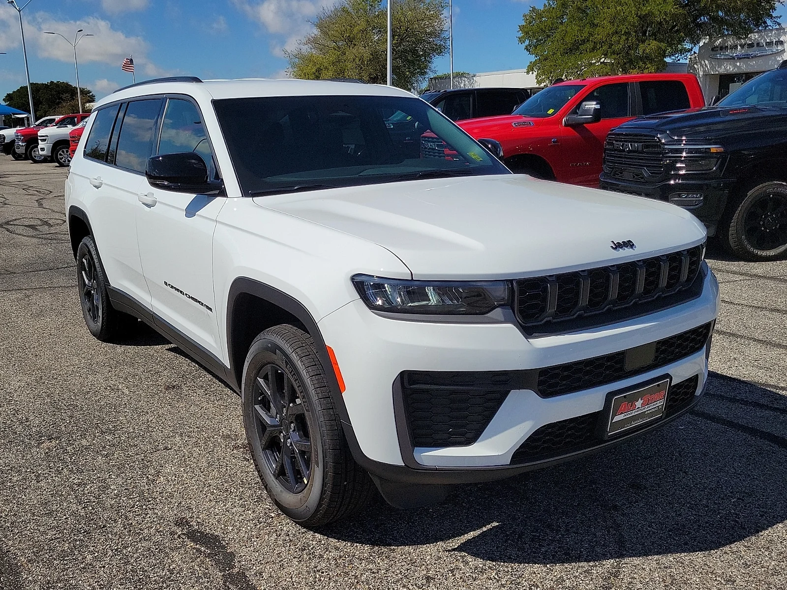 New 2027 Bright White Jeep L LAREDO ALTITUDE 4X2 image 6