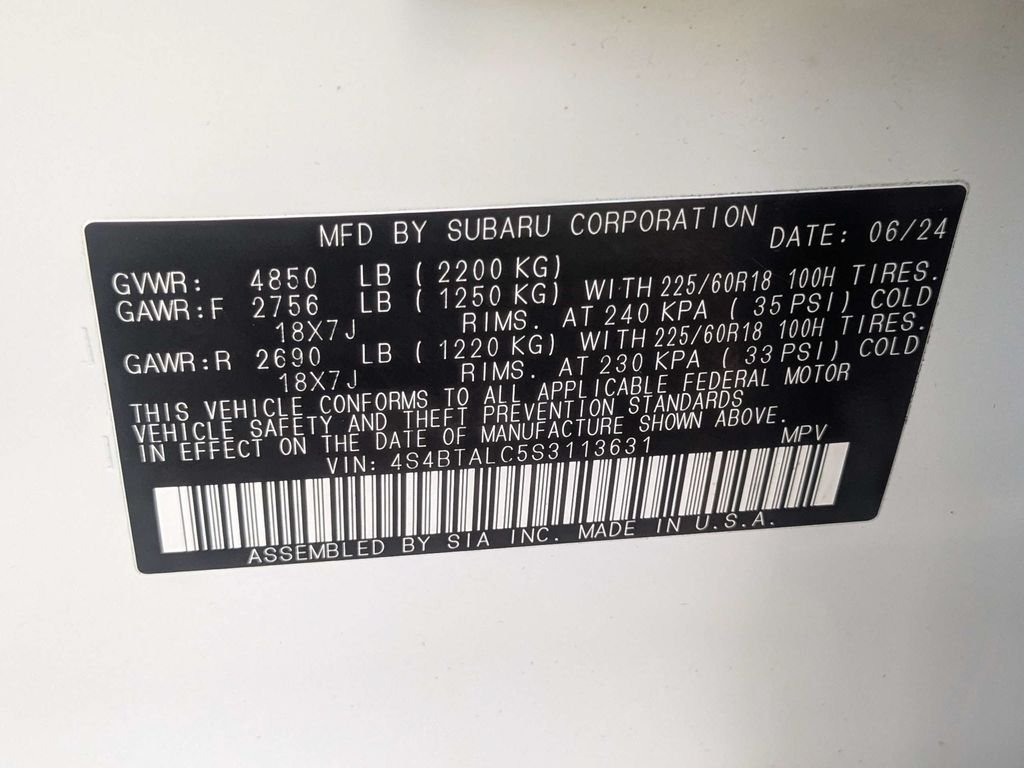 Used 2025 White Subaru Onyx Edition image 21
