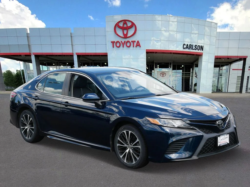 Certified 2019 Toyota Camry SE with VIN 4T1B11HK8KU295065 for sale in Minneapolis, Minnesota