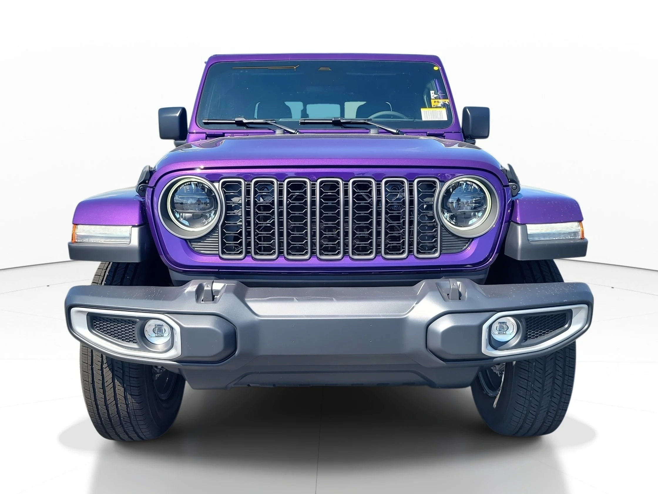 New 2026 Reign Jeep Sahara image 3
