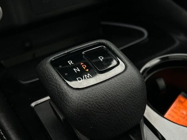 Used 2021 Gray Nissan Platinum image 47