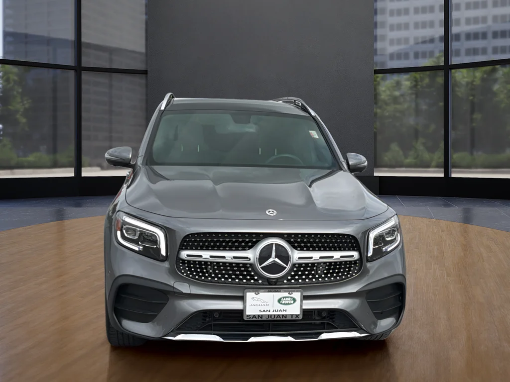 Used 2023  Mercedes-Benz GLB 250 image 11