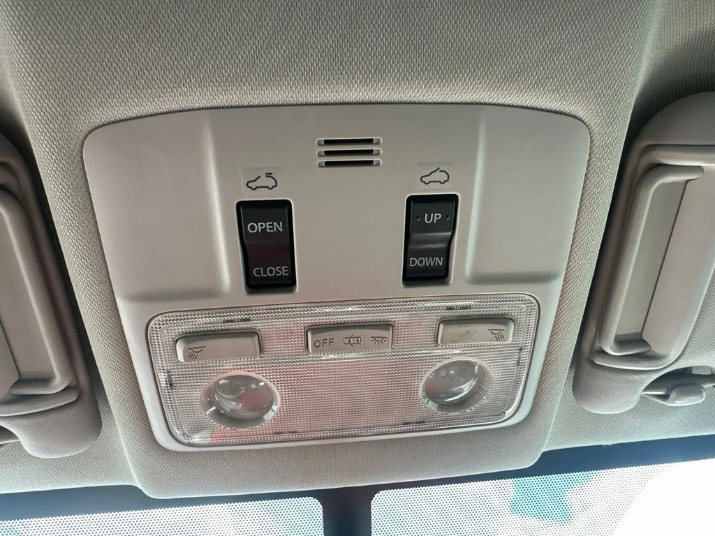 Used 2015 Blue Toyota XLE image 21