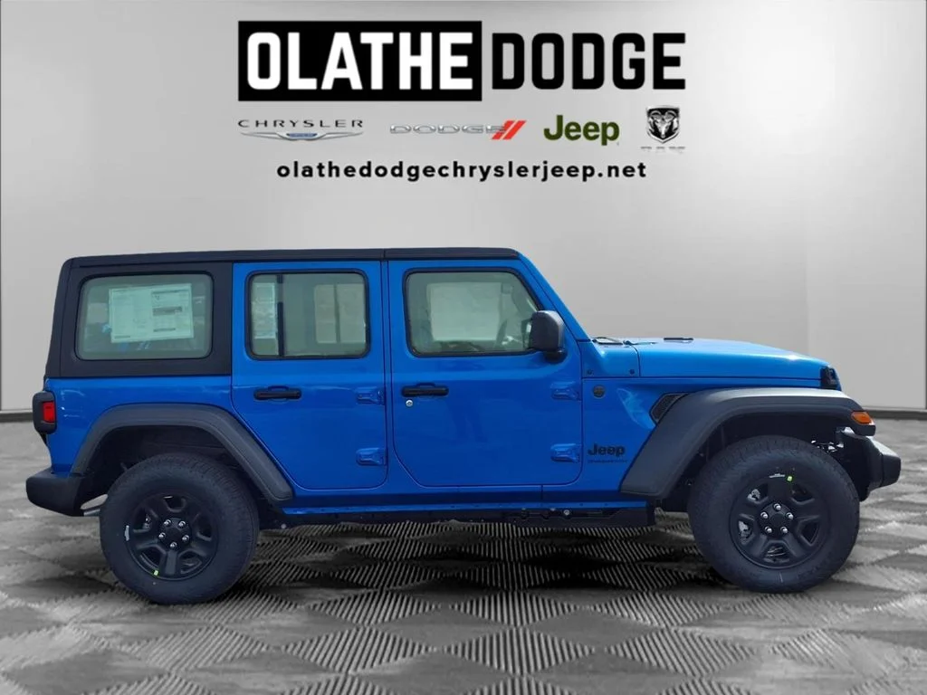 New 2026 Hydro Blue Pearl-Coat Exterior Paint Jeep Sport image 28