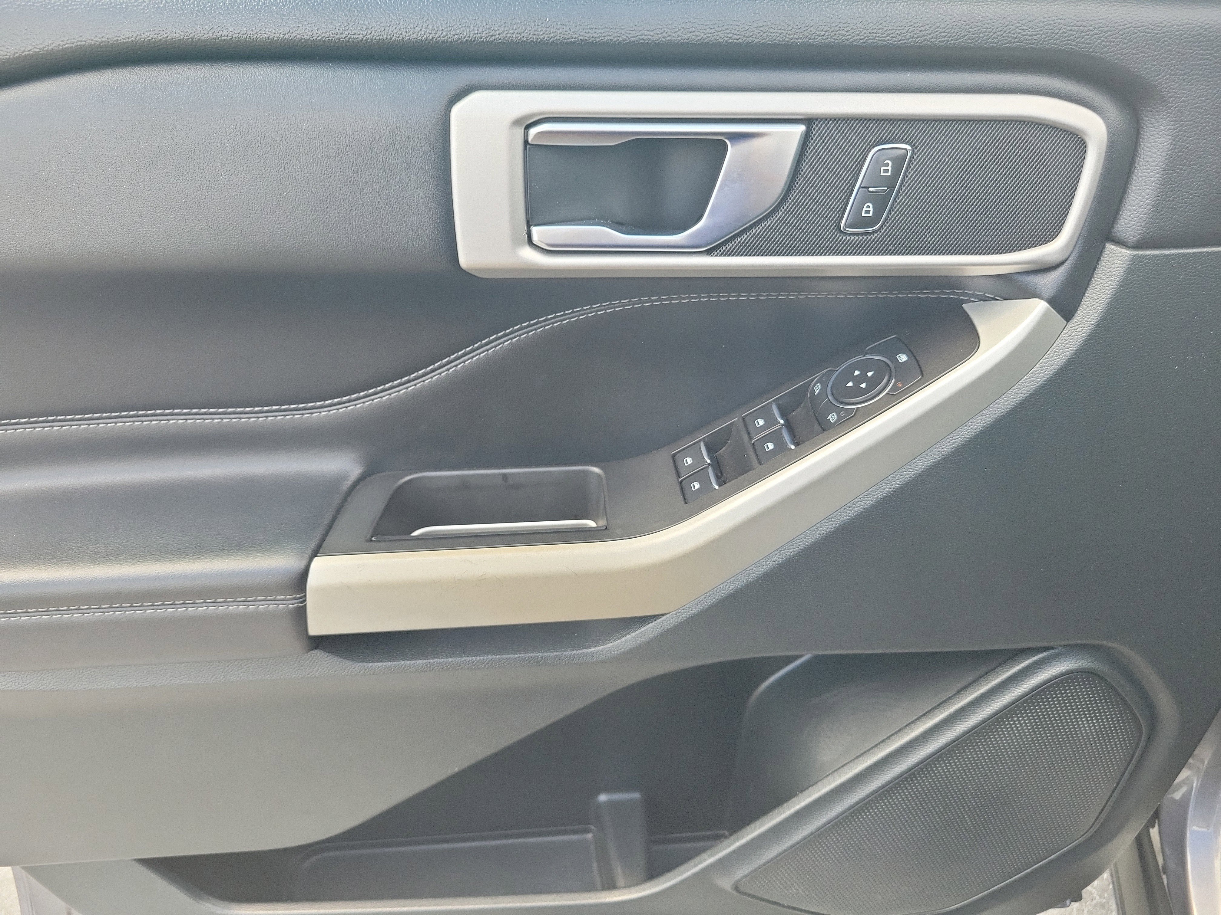 Used 2021 Gray Metallic Ford XLT image 23