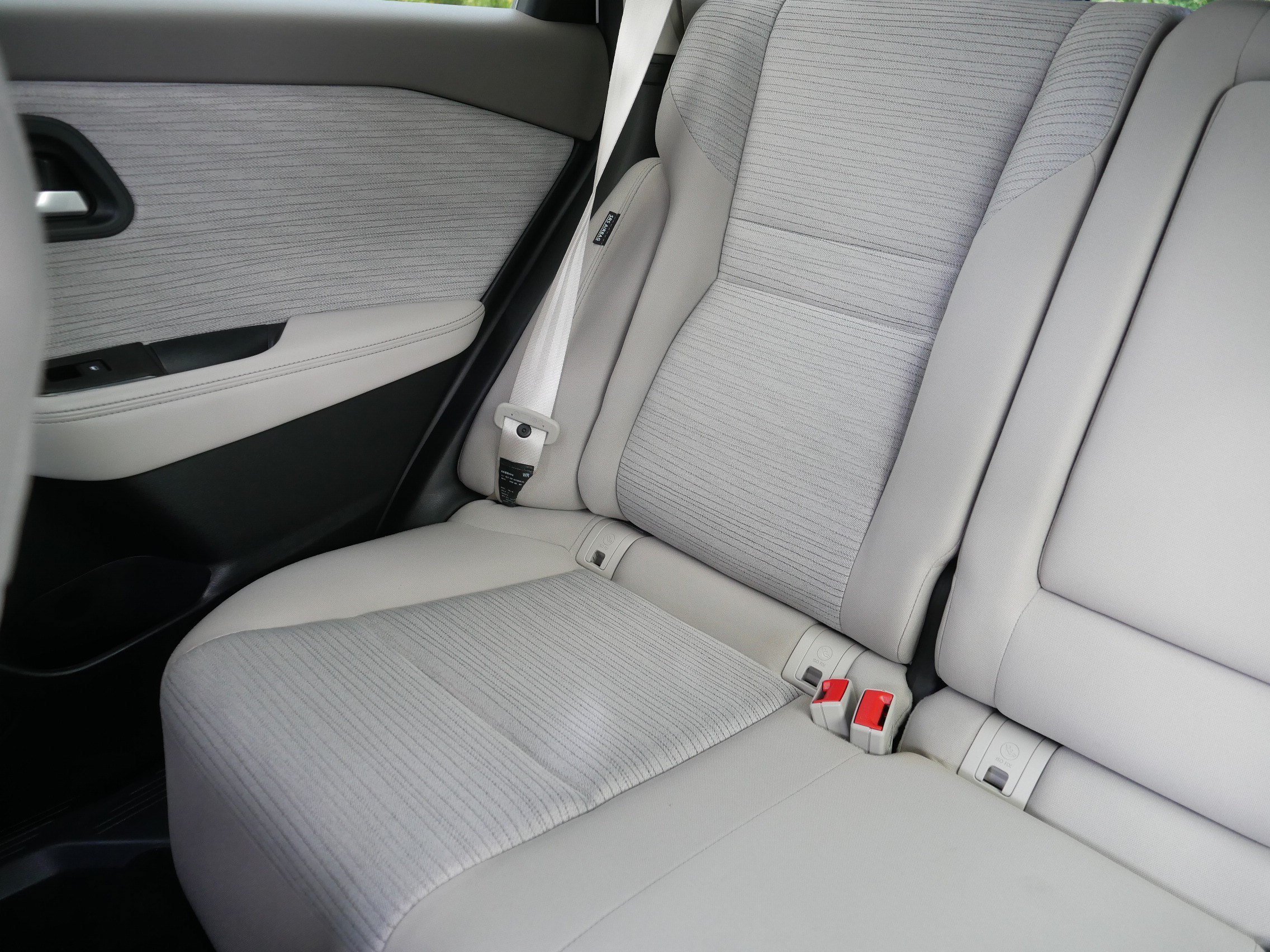 Certified Used 2023 Pearl White Tricoat Nissan SV image 12