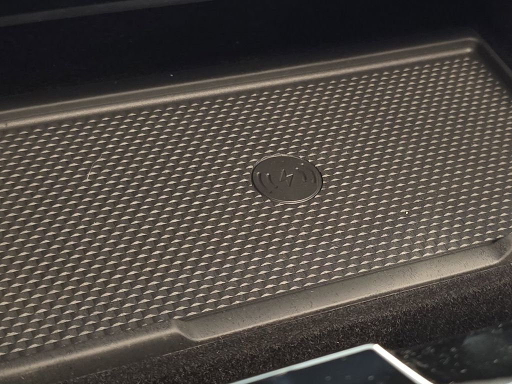 New 2026 Borasco Grey Land Rover se image 9