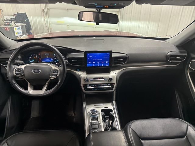 Used 2020 Red Ford XLT image 11