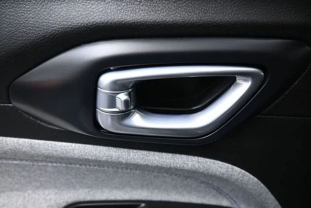 Used 2023 Gray Jeep Sport image 12