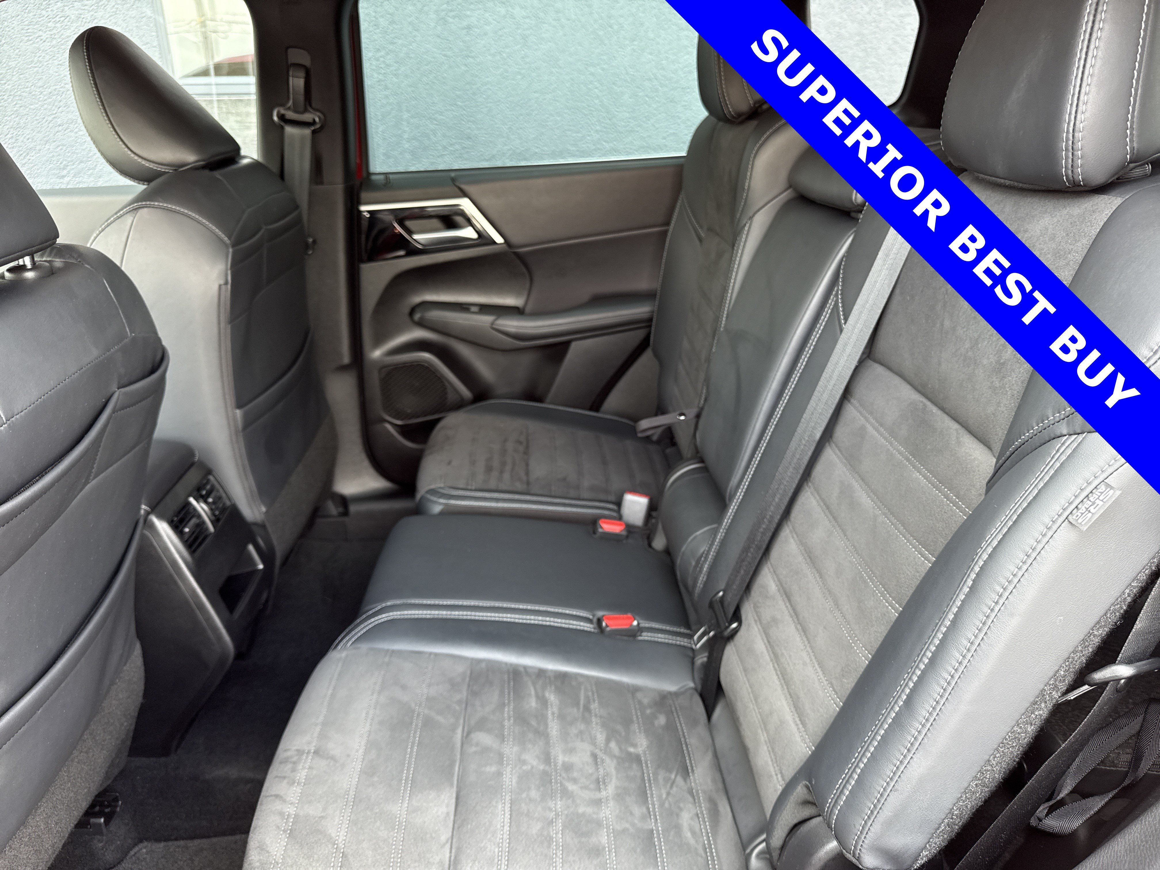 Used 2023 Red Diamond Mitsubishi SE image 6