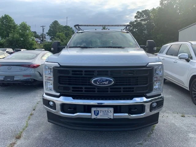 Used 2026 Oxford White Ford XL image 3