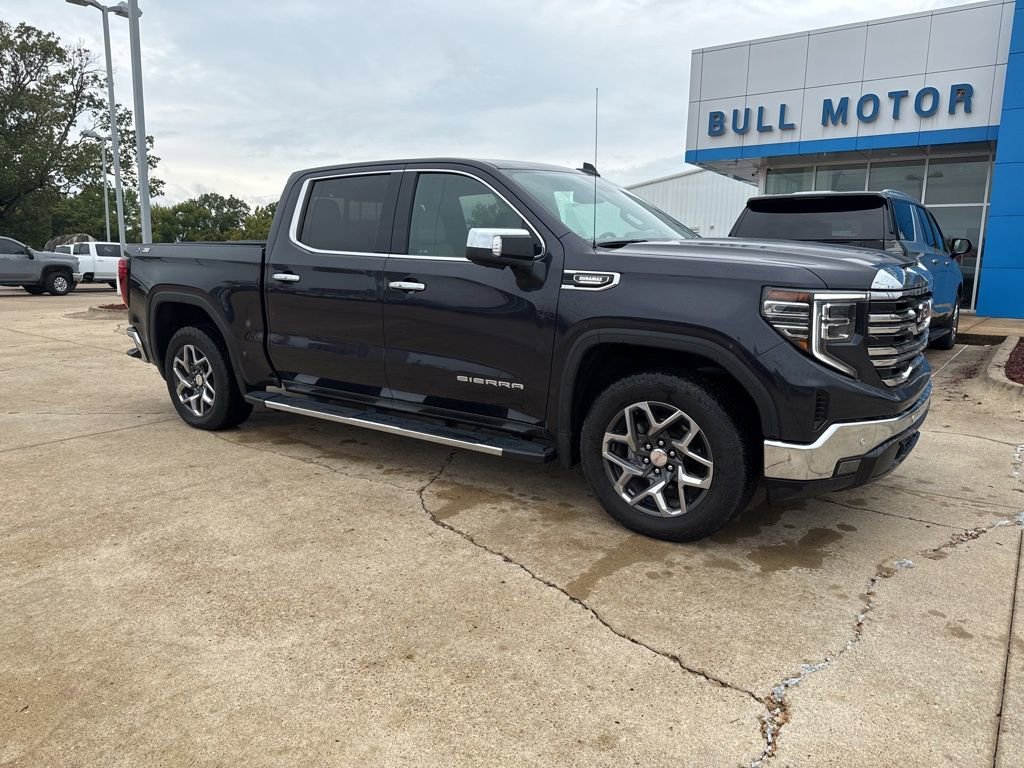 Used 2024 GMC Sierra 1500 SLT with VIN 3GTUUDE88RG127969 for sale in Little Rock