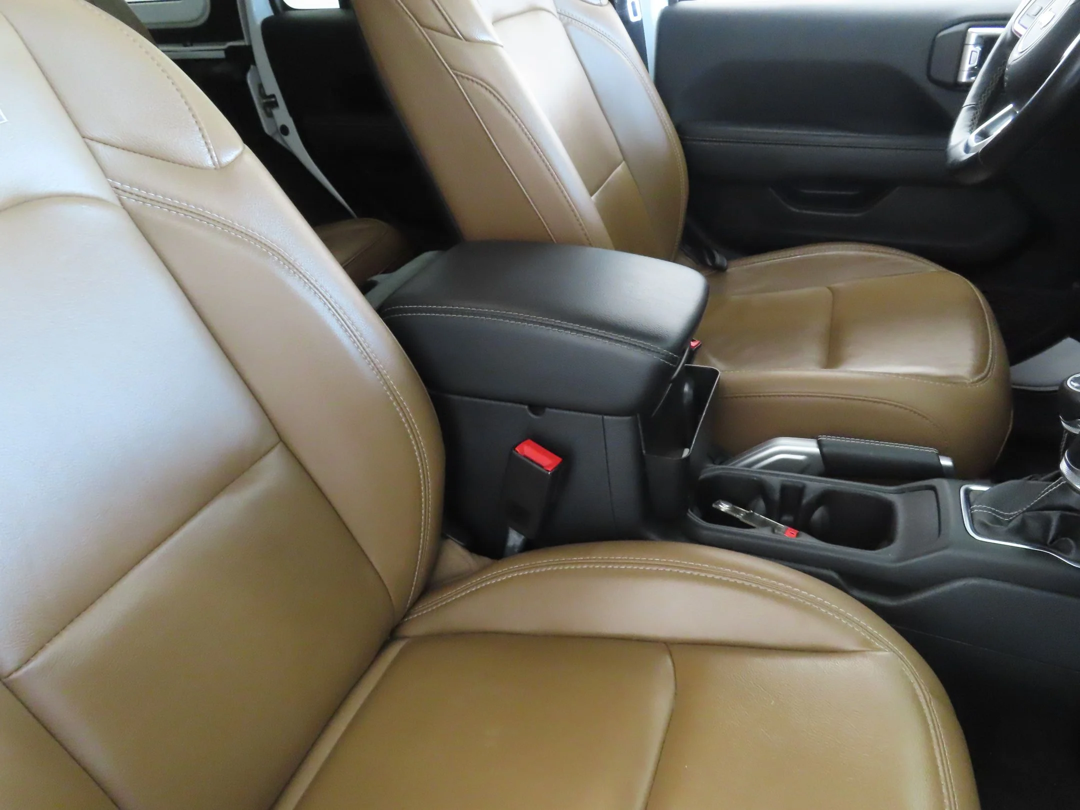 Used 2021 White Jeep Unlimited Rubicon image 26
