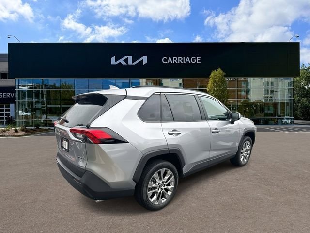 Used 2023 Silver Toyota XLE Premium image 8
