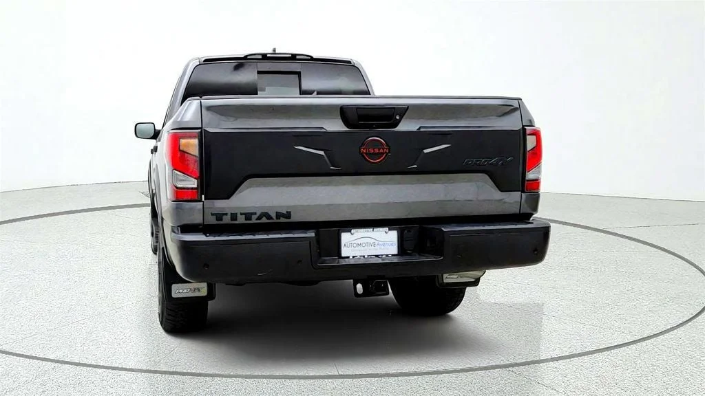 Used 2024 Gun Metallic Nissan 4x4 Crew Cab PRO-4X w/ Rugged Step Boards image 6