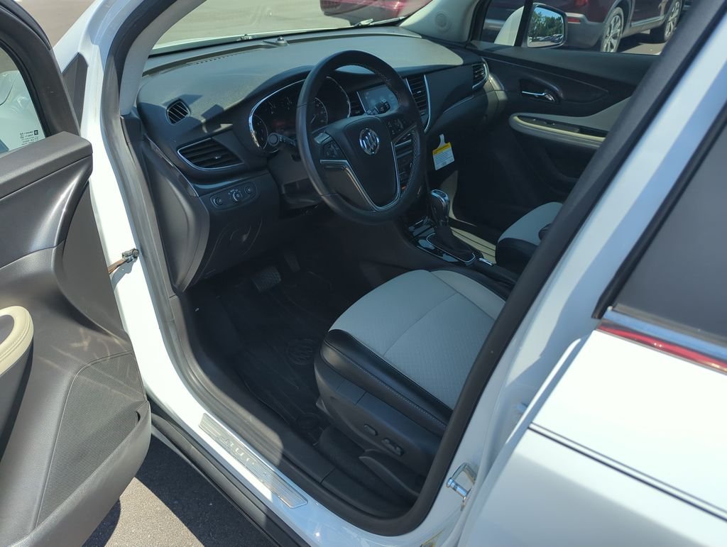 Used 2019 White Buick Sport Touring image 11