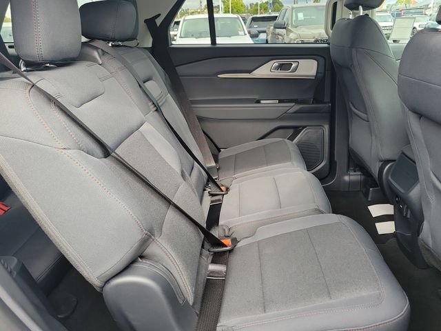 Used 2026 Vapor Blue Metallic Ford Active image 19