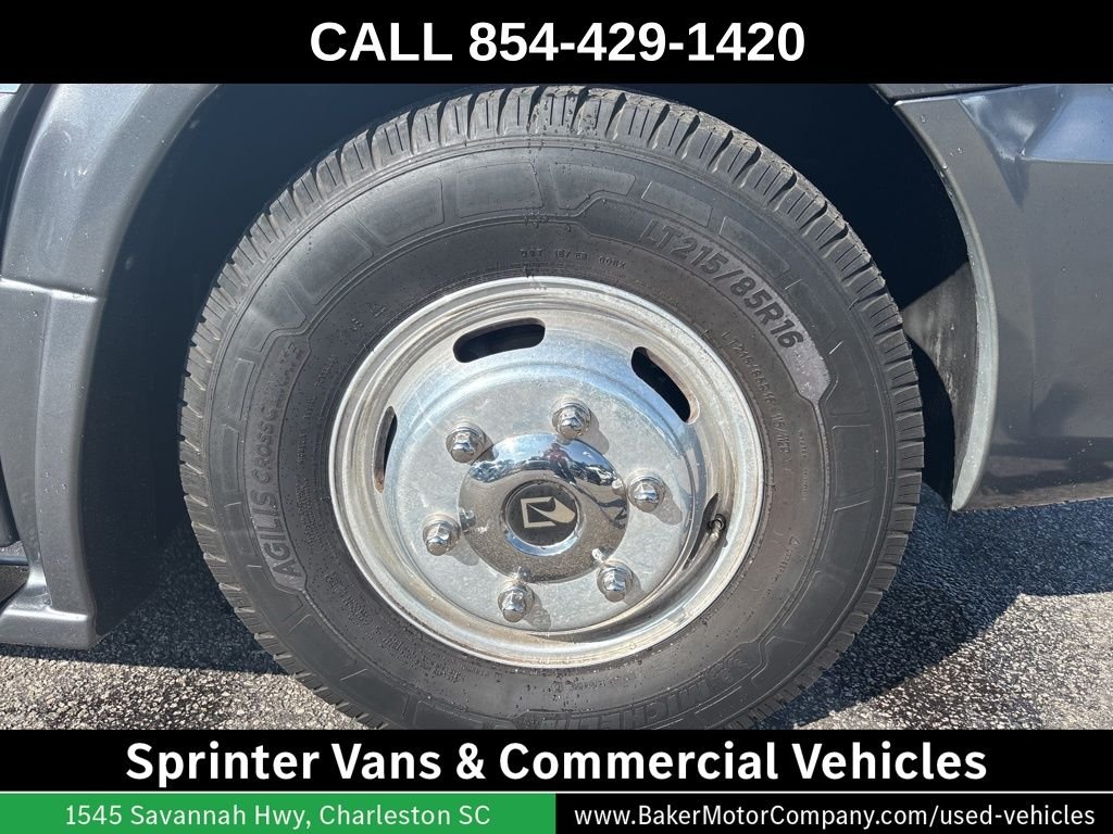 Used 2016 Gray Mercedes-Benz Road Trek image 22