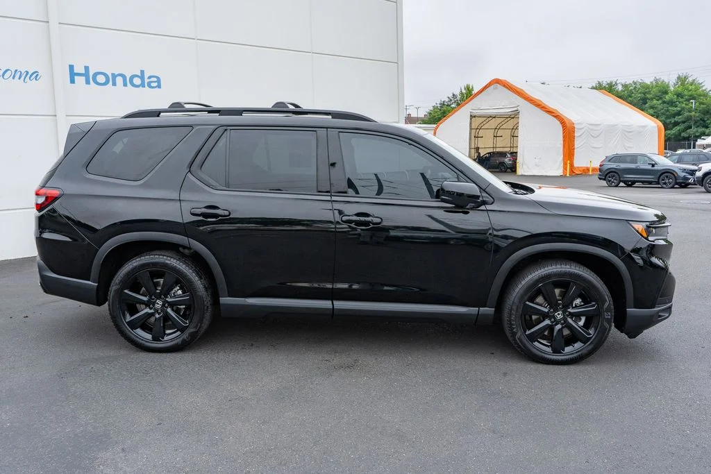 Certified Used 2025 Crystal Black Pearl Honda AWD Black Edition image 16