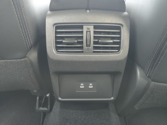 New 2026 Everest White Pearl TriCoat Nissan Dark Armor™ image 26