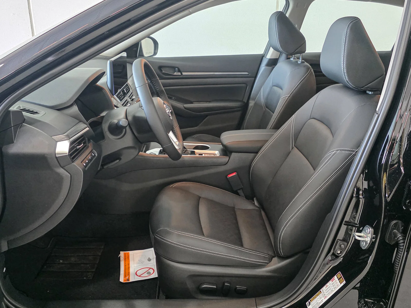 New 2026 Black Nissan 2.5 SV image 19