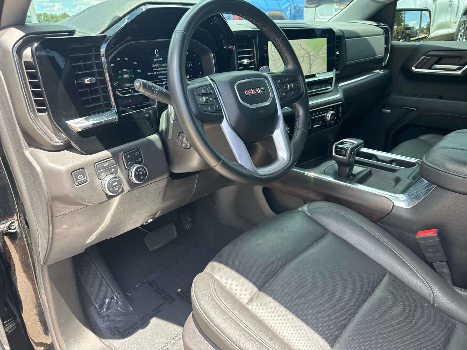 Used 2024 Onyx Black GMC SLT image 11