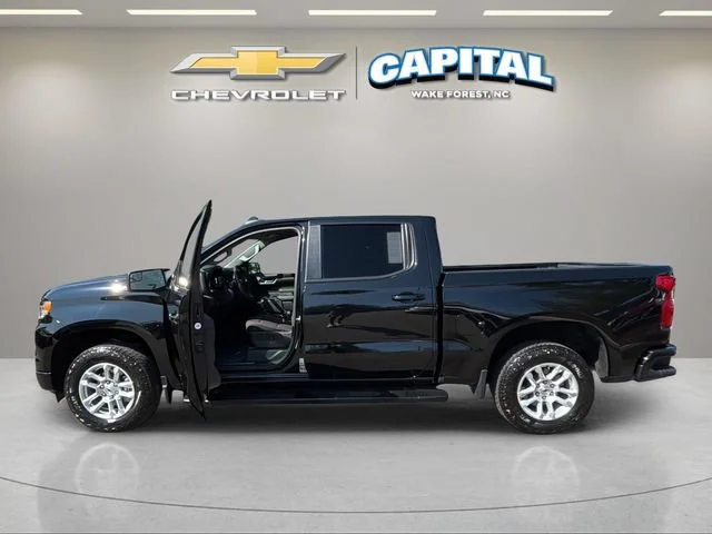 Used 2025 Black Chevrolet RST image 9