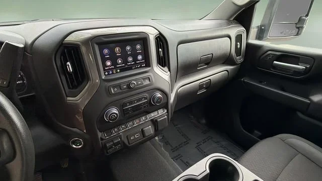 Used 2025 Summit White Chevrolet Custom image 23