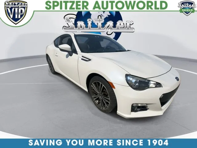 Used 2016 White Subaru Limited image 2