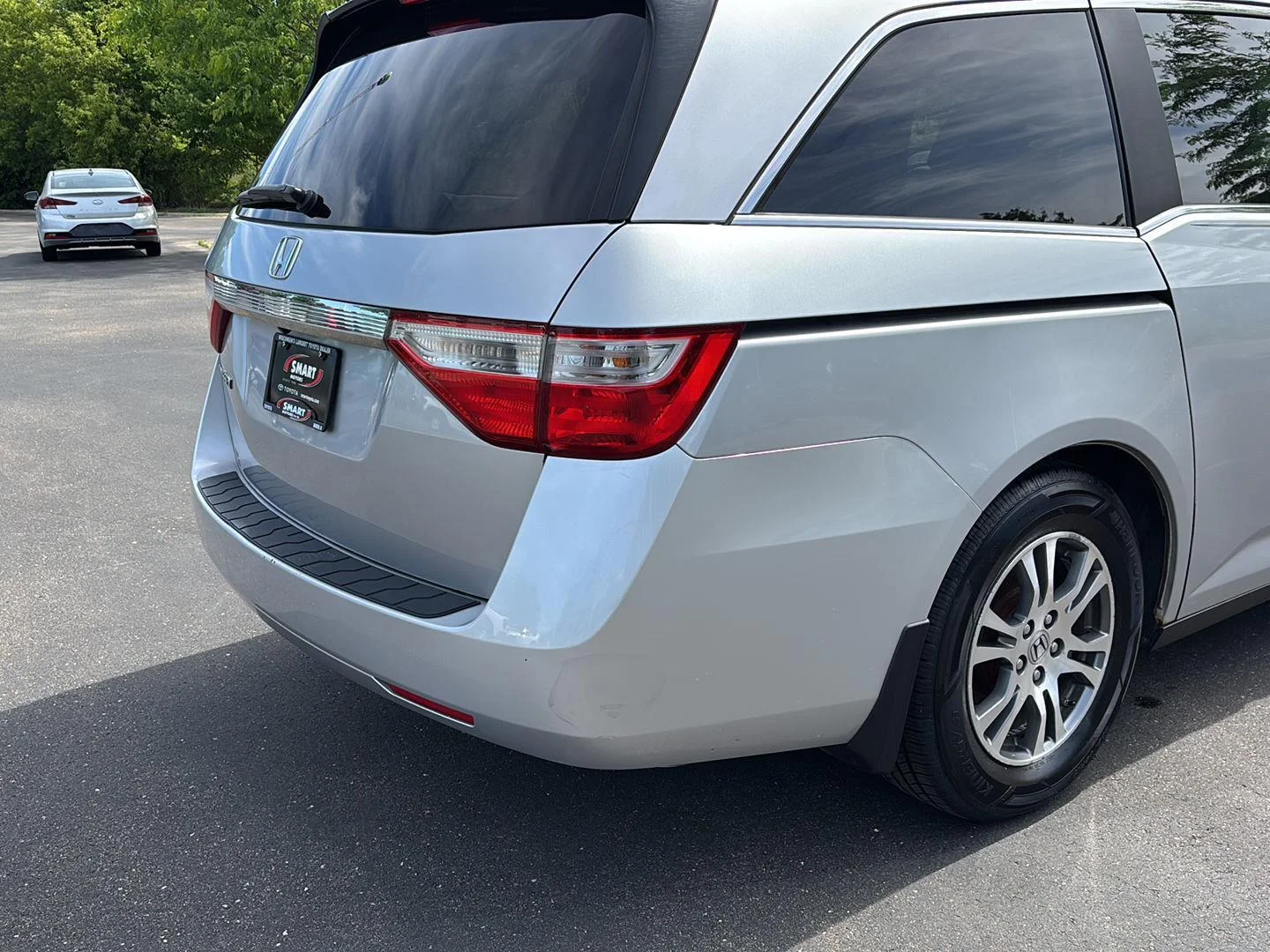 Used 2013 Alabaster Silver Metallic Honda EX-L image 16