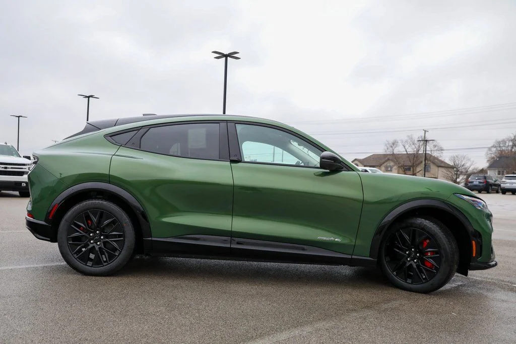 New 2025 Green Ford Premium image 8