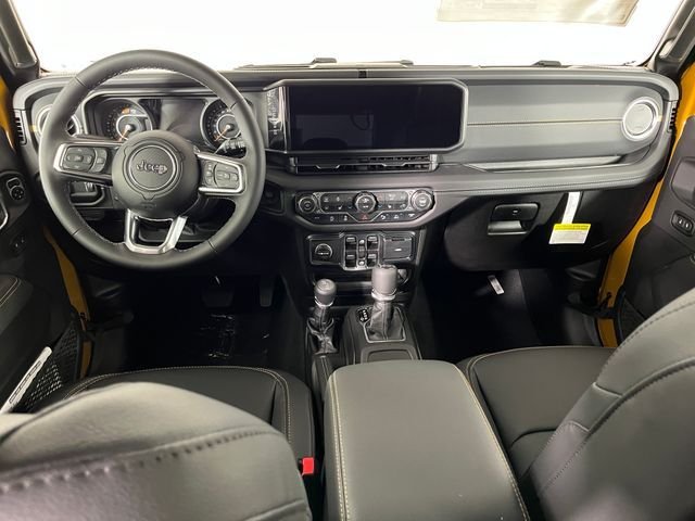 New 2026 Goldilocks Exterior Paint Jeep Sahara image 8